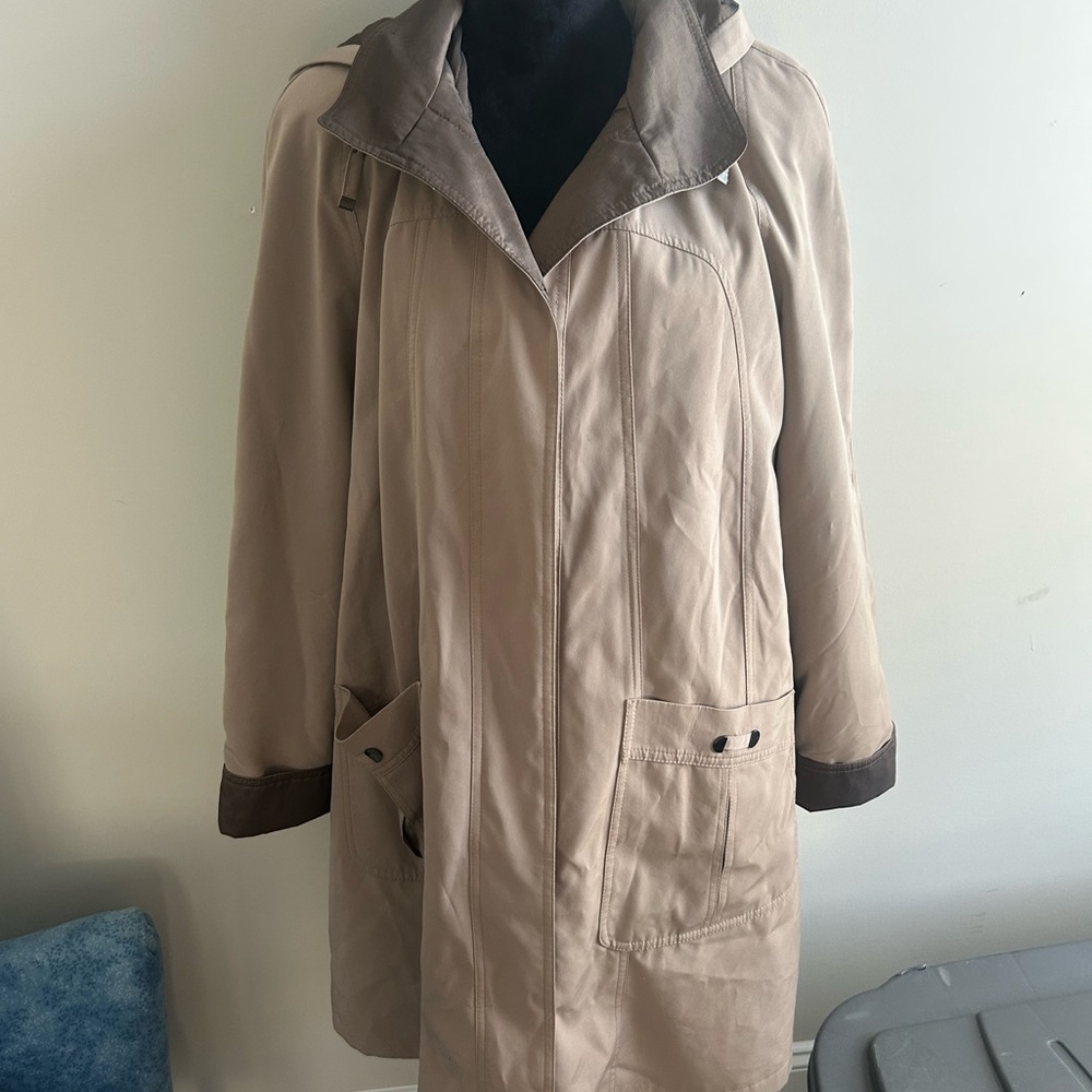 EUC Women’s Beige Trench-style  Raincoat with Dark Trim